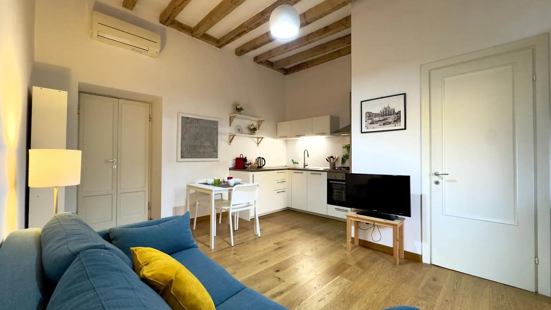 Cosy Navigli Apartment Milan Italy